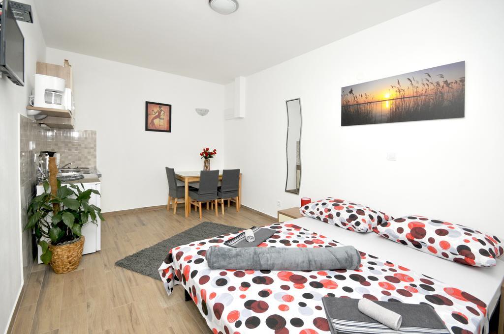 Apartments Josip Trogir Szoba fotó