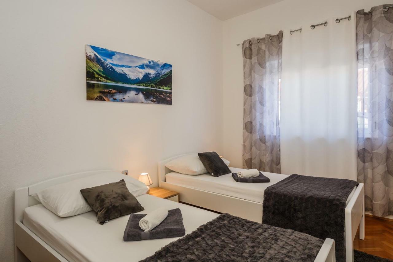 Apartments Josip Trogir Kültér fotó